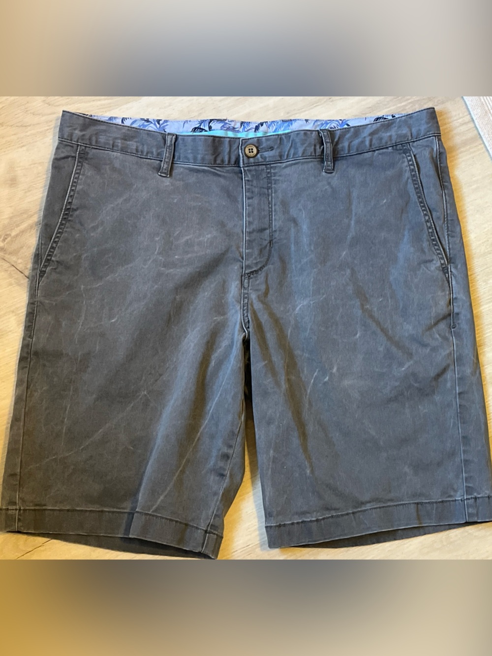 Tommy Bahama Men's Washed Charcoal Flat-Front Shorts
